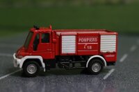 SIKU 163600103 F Unimog Feuerwehr mit Boot